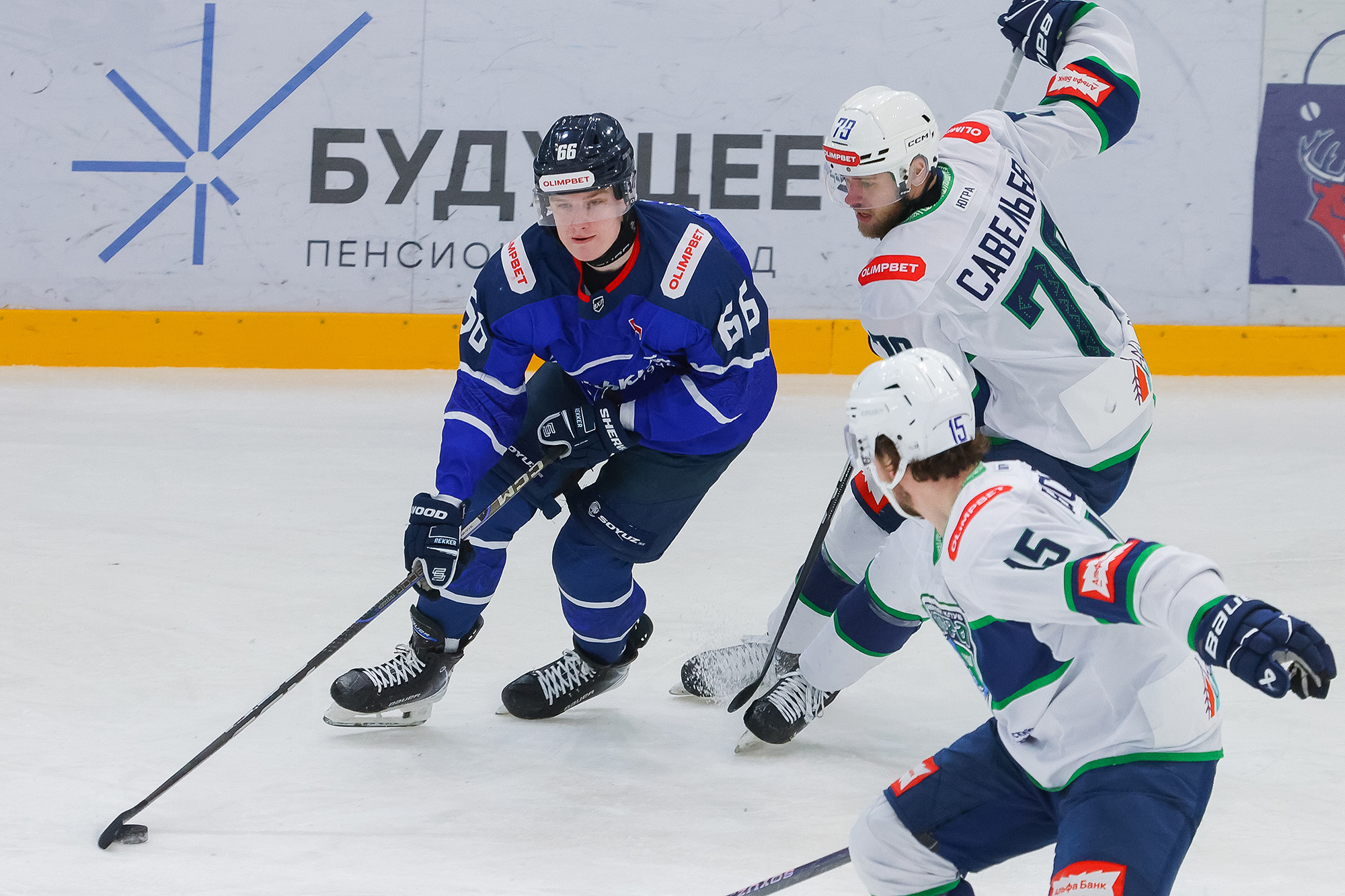 Увязли в обороне югорчан