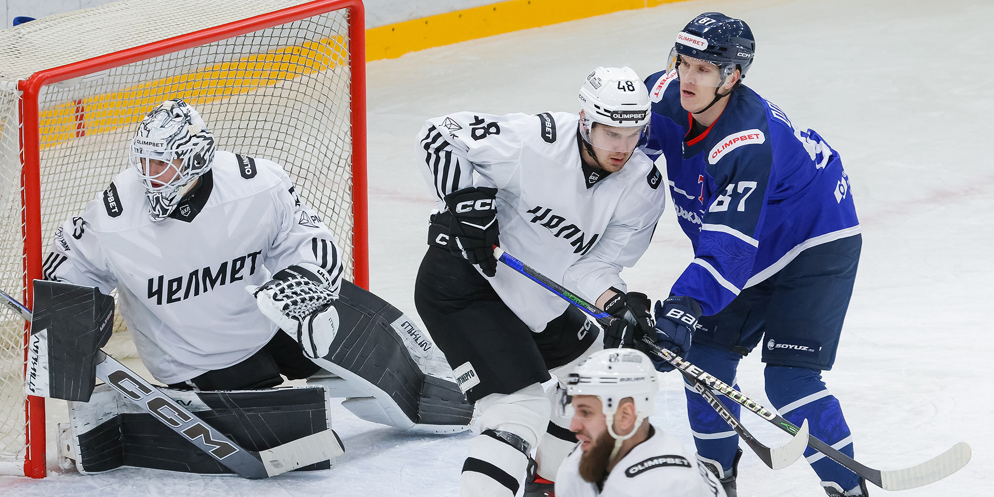 «Торпедо-Горький» — «Челмет». 0:1